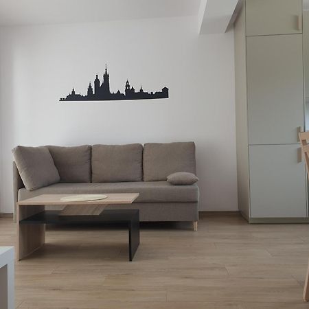 Near The Airport- Apartments Cracovia Esterno foto