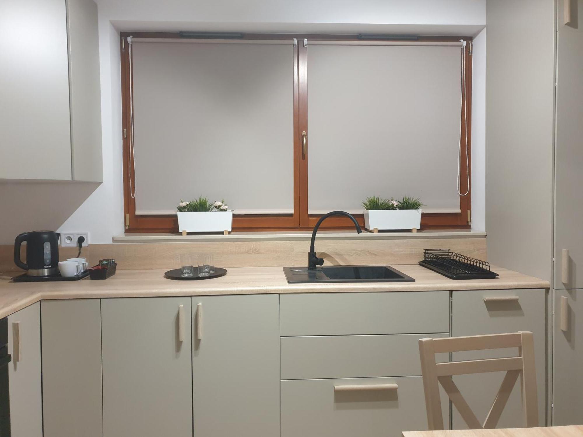 Near The Airport- Apartments Cracovia Esterno foto